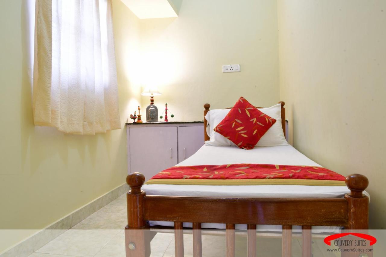 Cauvery Suites Мадікері Екстер'єр фото